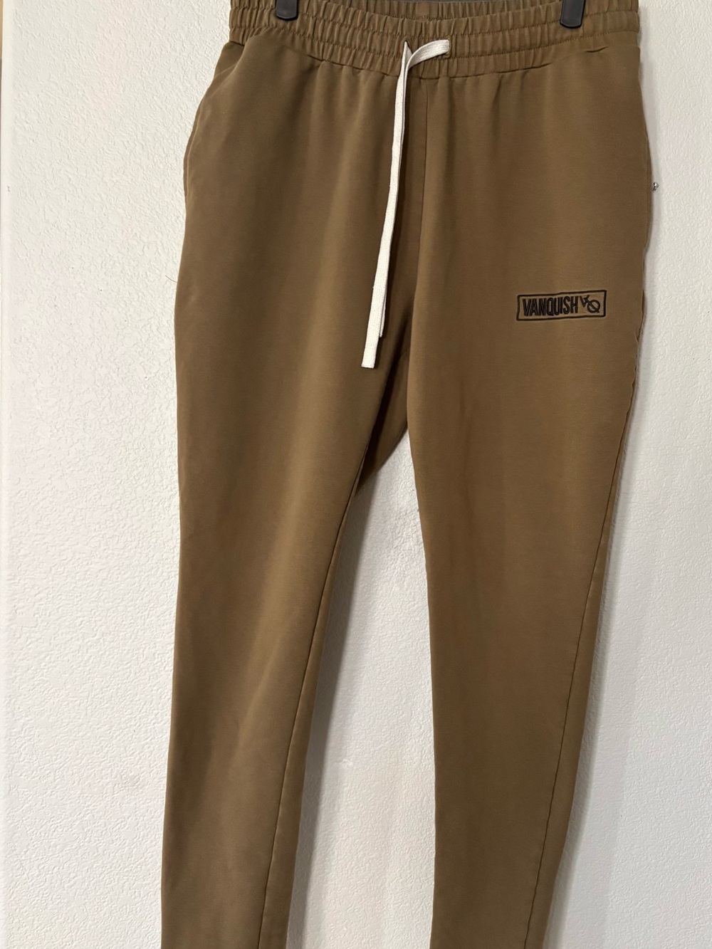 Woman’s Vanquish Fitness Joggers sz Large
